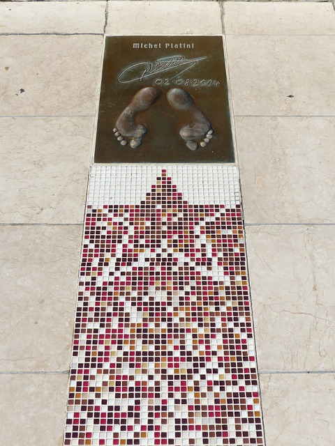 席位发起冲 席位发起冲