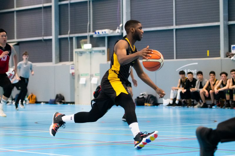 术和球员间 术和球员间